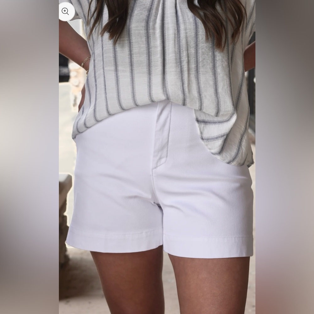SPANX White High-Rise Pull-On Stretch Shorts